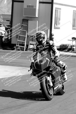 media/Mar-20-2023-Moto Forza (Mon) [[d0bbc59e78]]/Around the Pits/